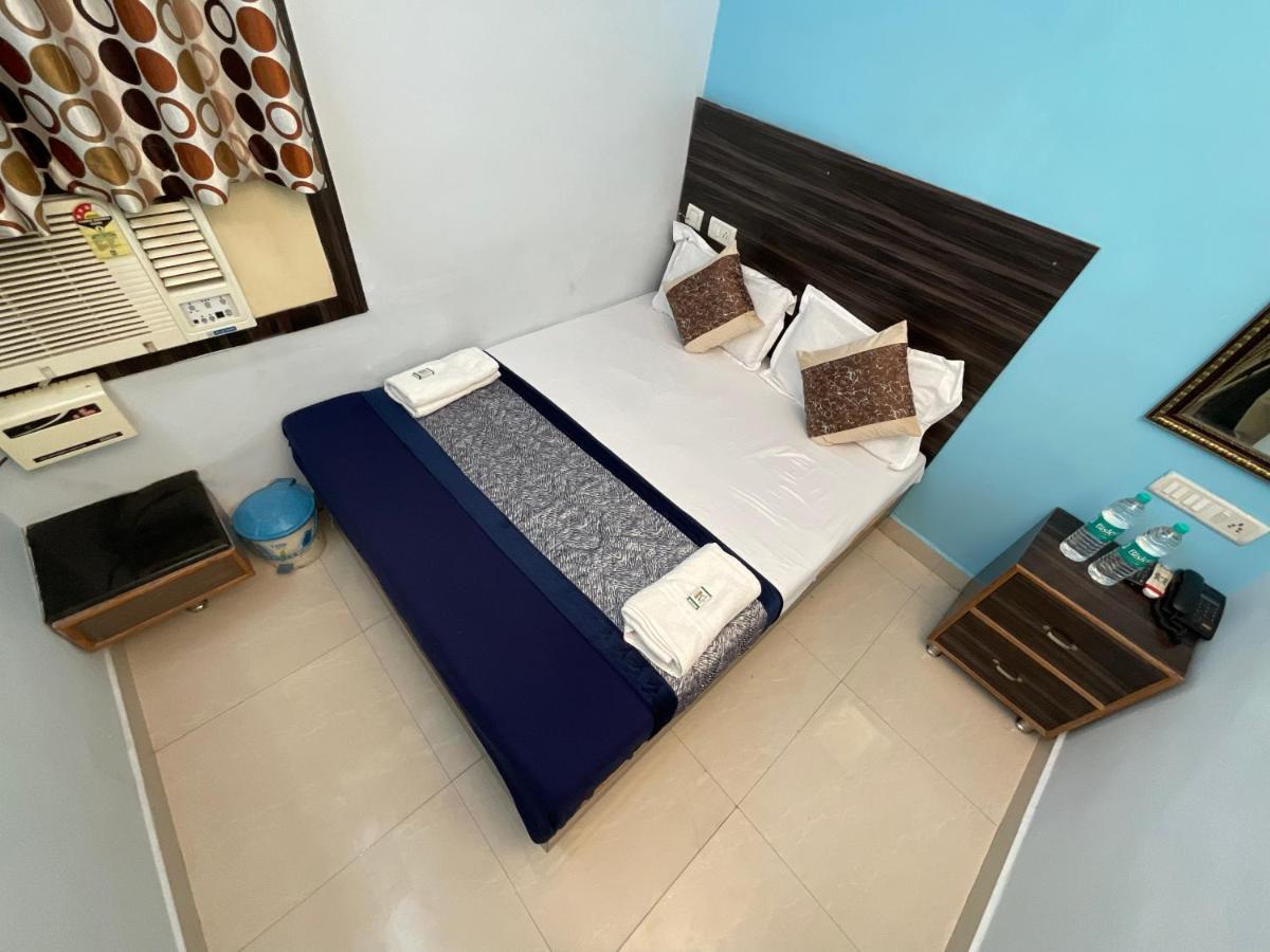 Vrindavan Comfort Inn Haiderabad Buitenkant foto
