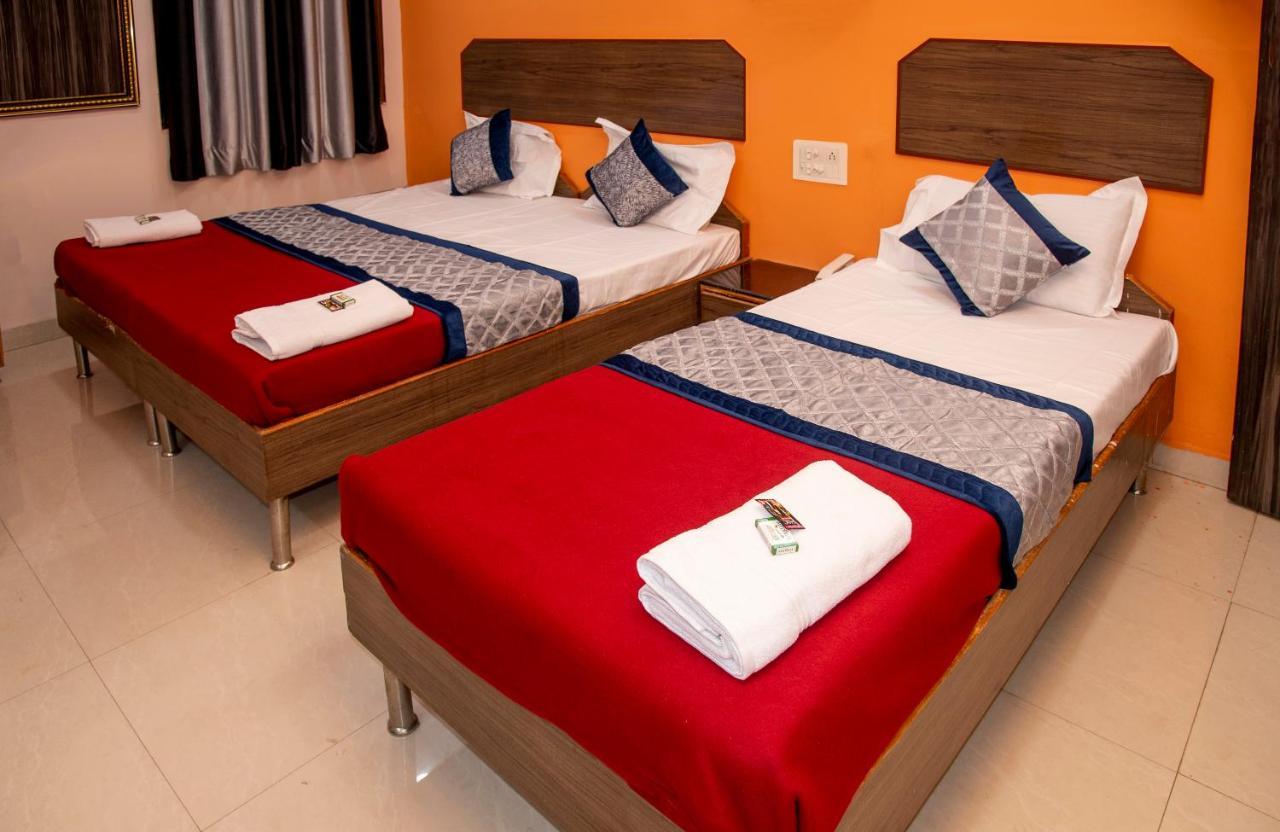 Vrindavan Comfort Inn Haiderabad Buitenkant foto